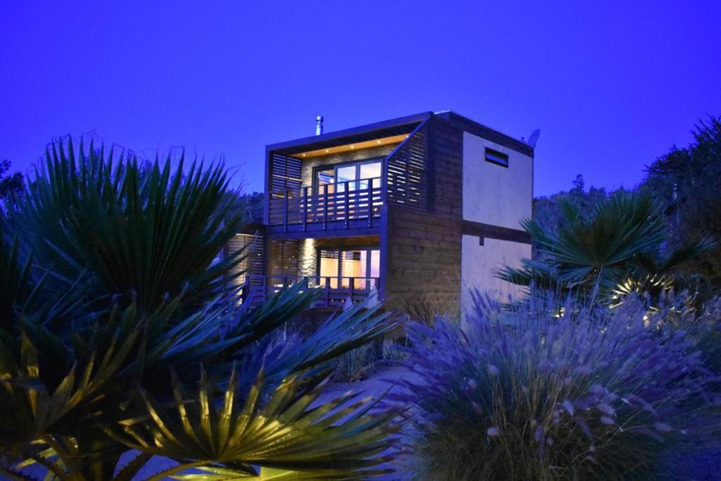---- Escapada De Lujo Para Dos ---- Casa Boutique Privada - Vistas Al Oceano - Parrilla Y Fogon En Quincho Privado - Insumos Desayuno - Tu Estadia Incluye Gratis 1 Sesion De Hidromasaje & Cromoterapia Bajo Las Estrellas En Jacuzzi Privado (Adults Onl Pichilemu Εξωτερικό φωτογραφία